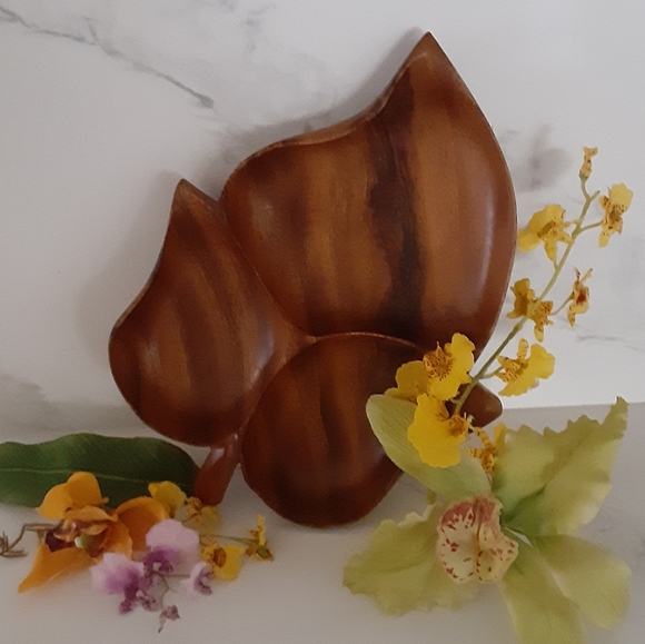 Hawaiian Vintage Handcrafted Monkeypod Tray Bowl - Picture 1 of 12